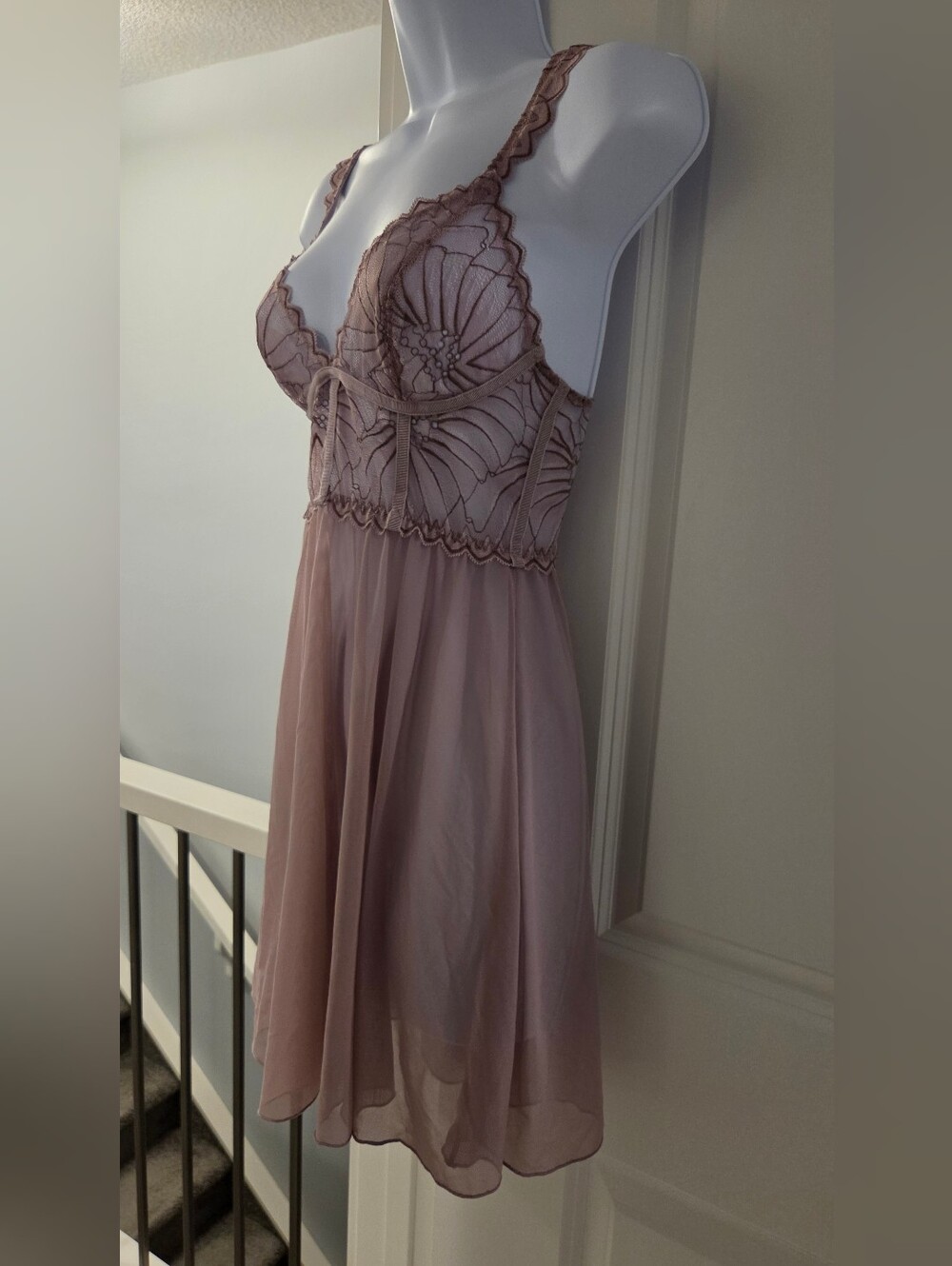 La Vie En Rose Floral Lace and Mesh Babydoll In Dusty Rose - Picture 3 of 11